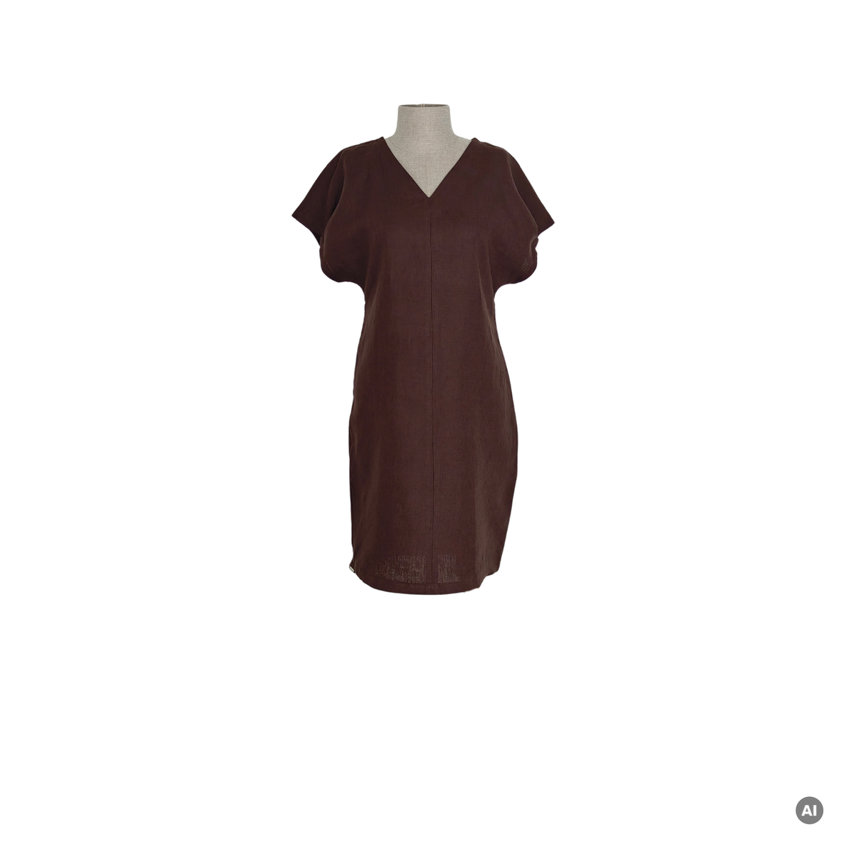 Wendekleid_Sahra_aus_Leinen_in_Dunkelbraun_mit_V-Ausschnitt_vorne_Bild_mit_KI_erstellt